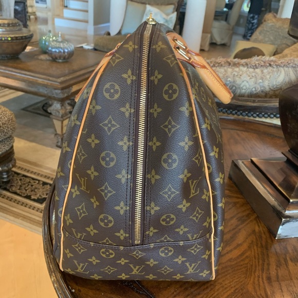 Louis Vuitton Evasion Luggage - Picture 5 of 16